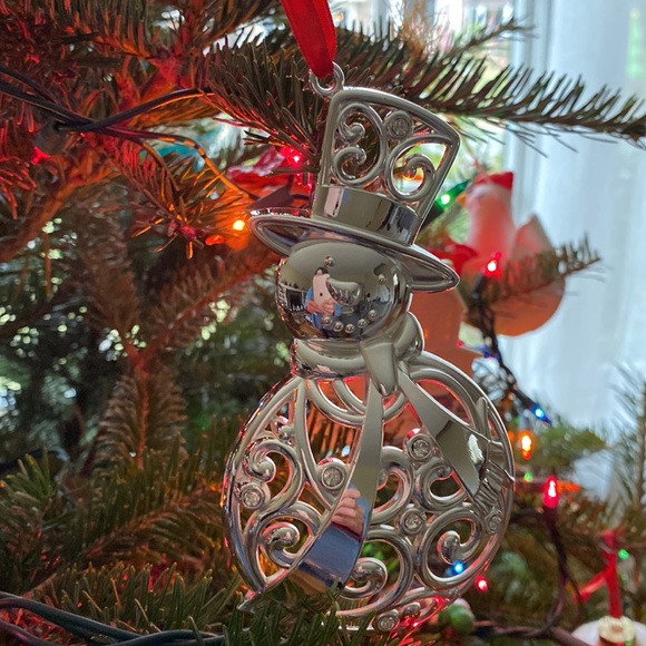 Lenox Christmas Snowman Ornament - Picture 2 of 9
